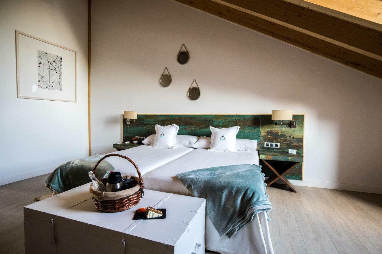 The Rock Suites & Spa Congosto Eksteriør billede